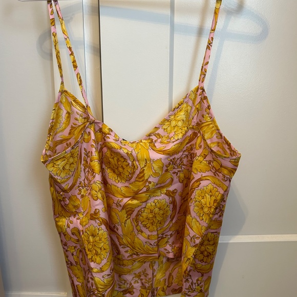 Versace Pink Silky Tank Top New with Tags - Picture 2 of 3